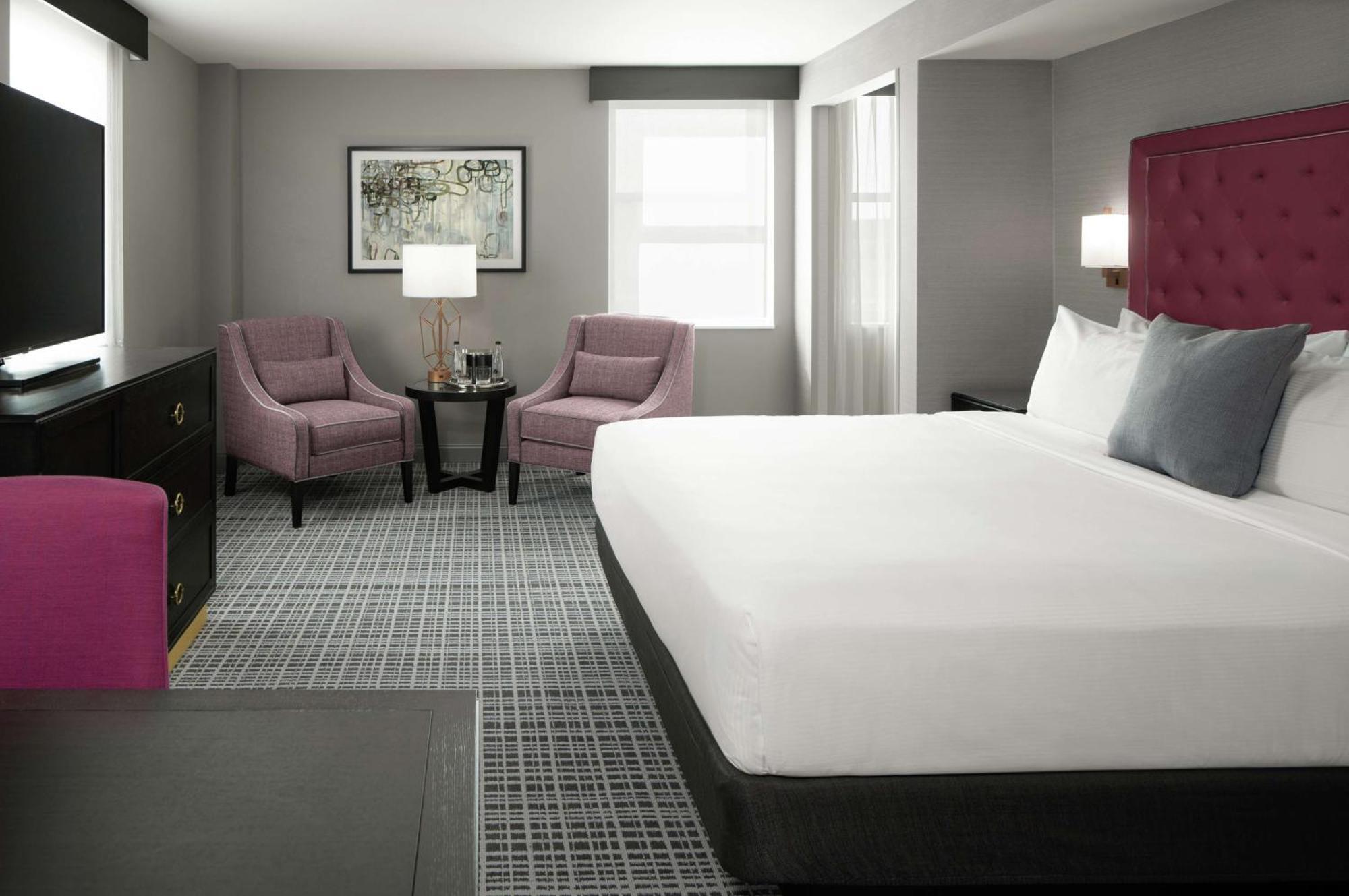 The Axis Moline Hotel, Tapestry Collection By Hilton Exterior photo